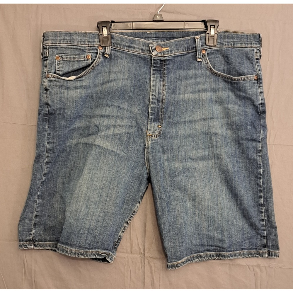 Wrangler Relaxed Fit Blue‎ Jean Shorts Men's Size 42